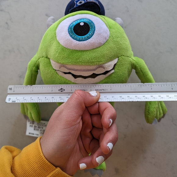 Monster's university mike - Picture 8 of 8